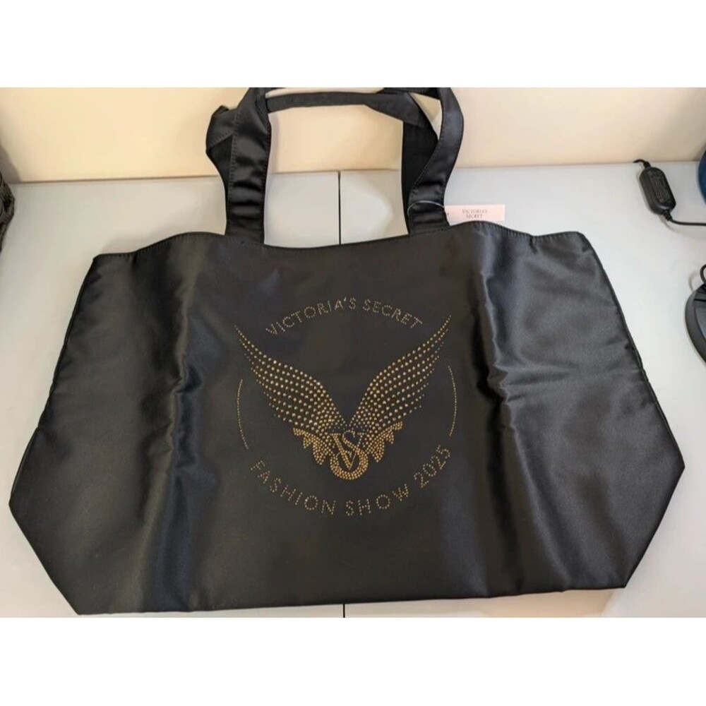 Victoria Secret tote
